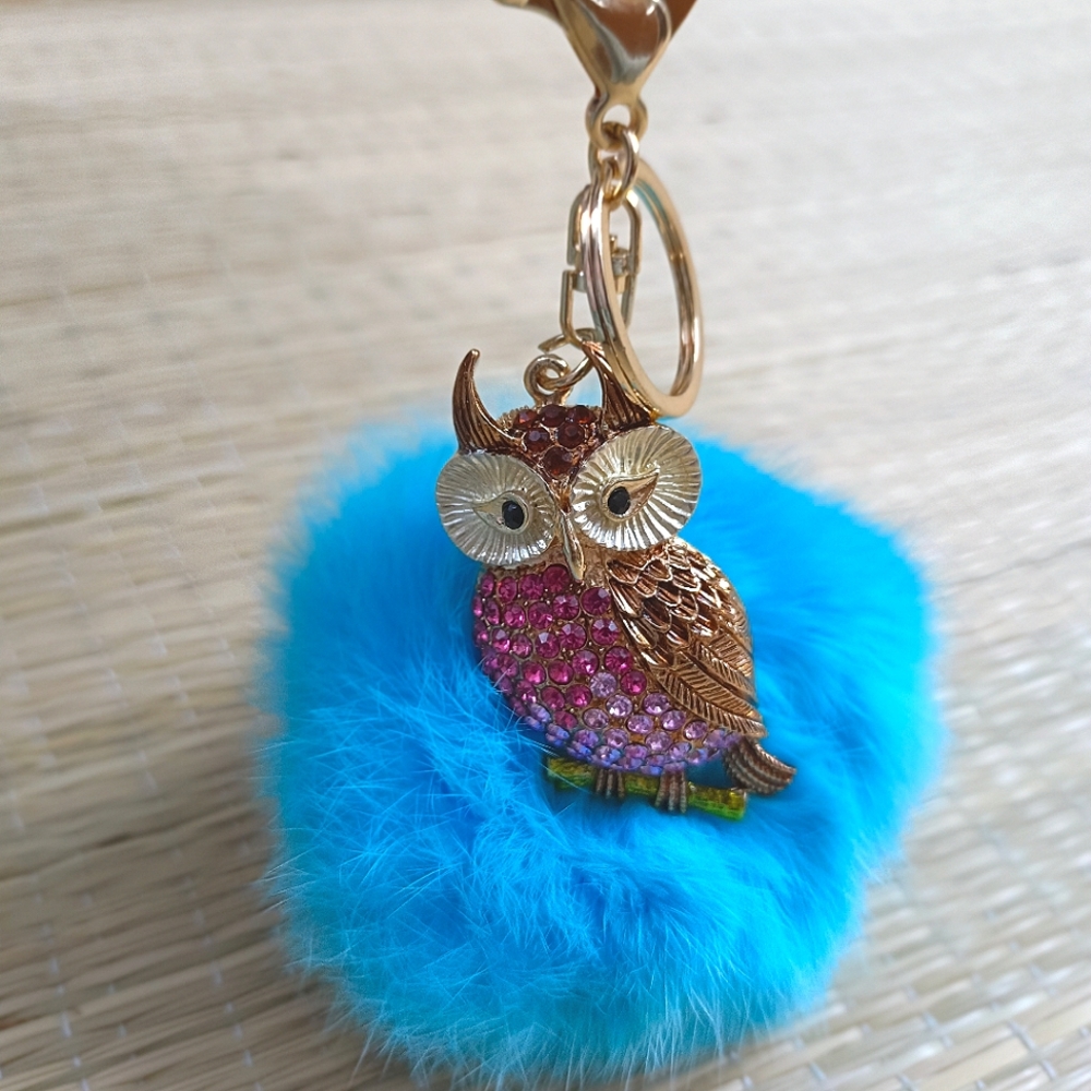 New cute pom pom handmade owl bird keychain & keyring in small to medium size